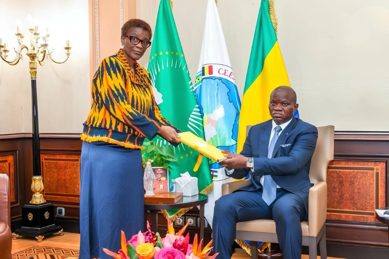 Oligui Nguema reçoit les premiers résultats du Recensement général de la population et du logement au Gabon