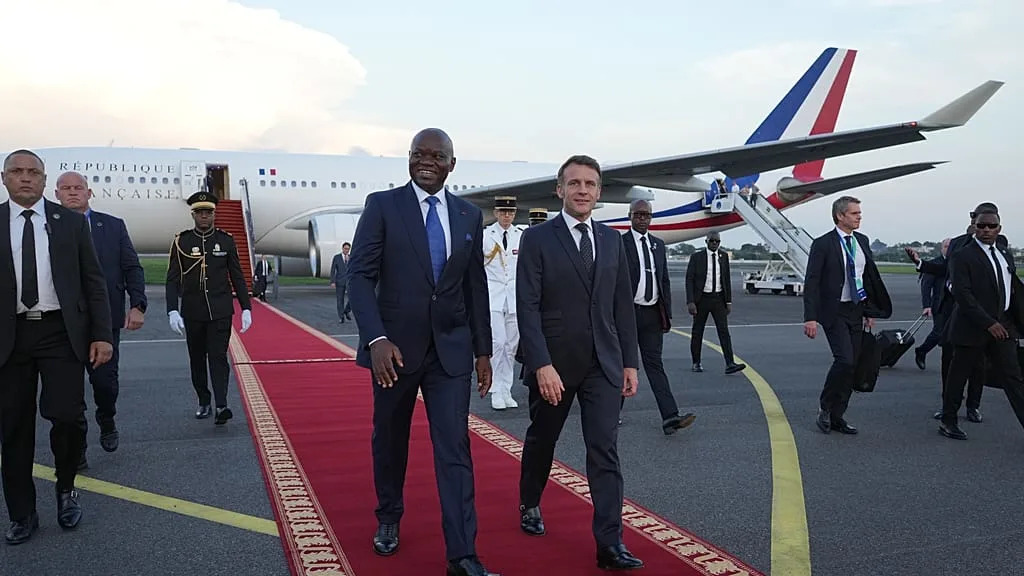 Le président gabonais Brice Clotaire Oligui Nguema en visite d&rsquo;État en France