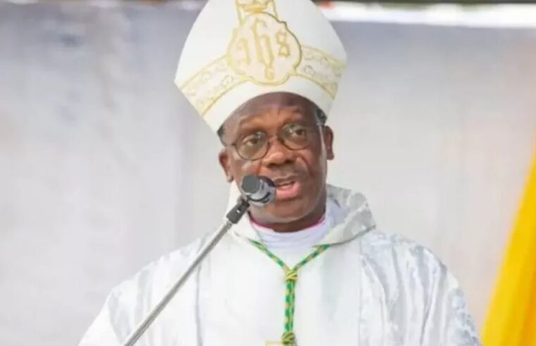 Mgr Houngbédji alerte sur l&rsquo;État de droit au Bénin lors d&rsquo;une conférence majeure