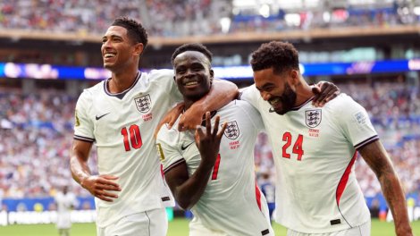 Angleterre : saka et l&rsquo;équipe nationale enflamment la coupe du monde