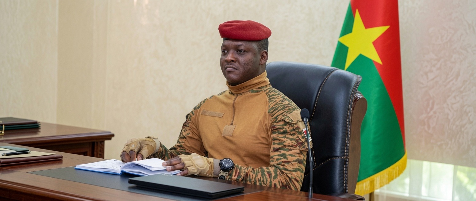 Burkina Faso : le régime de Traoré accentue la censure des médias par une amende record