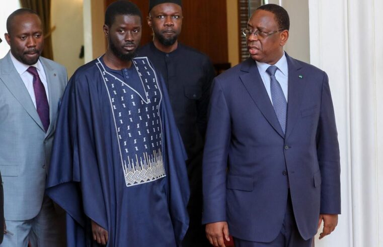 Retour surprise de Macky Sall au Sénégal et enjeux politiques