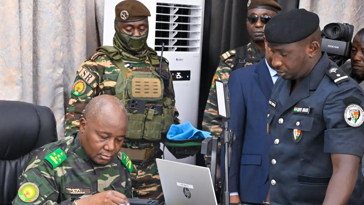 Le Niger engage le déploiement du passeport biométrique régional