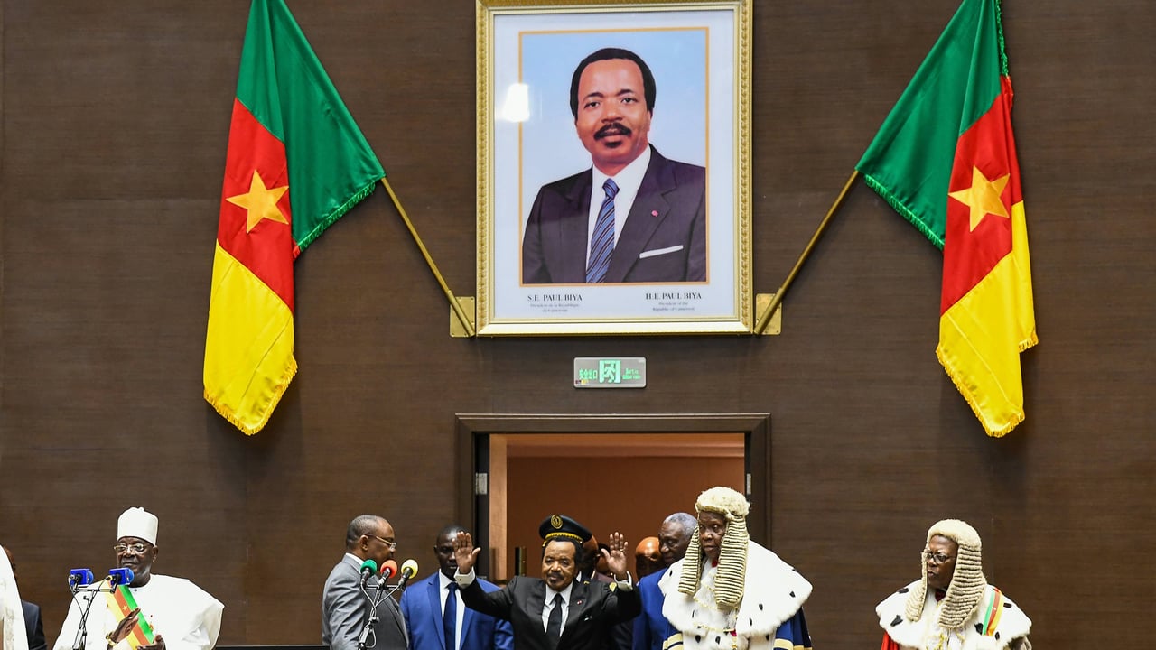 Paul Biya en Suisse : le président camerounais évite les questions sur son avenir politique
