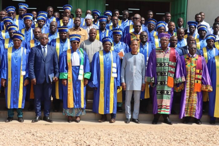 Togo : 107 enseignants promus professeurs titulaires après une mobilisation historique