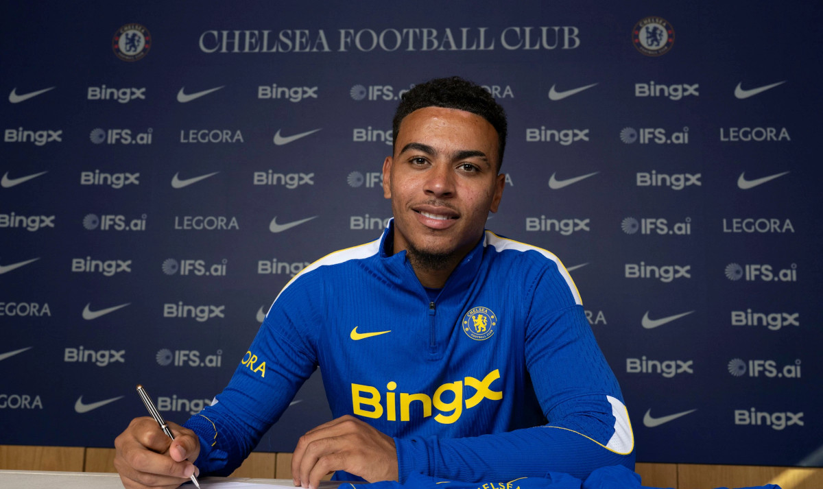 Chelsea dévoile le transfert le plus cher de l&rsquo;histoire de la Premier League