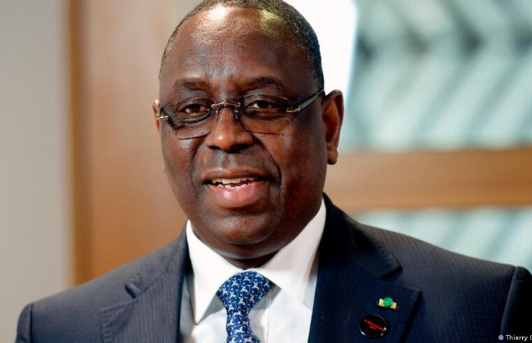 Pourquoi la rencontre Diomaye Faye/Macky Sall fait polémique