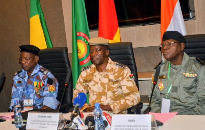 Renforcement de la coopération sécuritaire dans le Sahel : Burkina Faso, Mali et Niger renforcent leurs liens