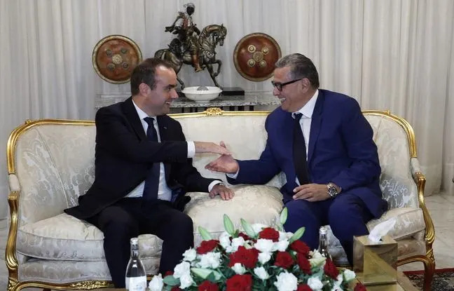 Renforcer les liens entre la France et le Maroc : une visite royale en discussion