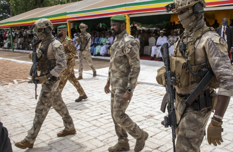 Mali : Bamako respire, le centre suffoque sous la menace jihadiste