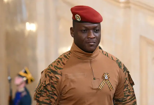 portrait du président ibrahim traoré