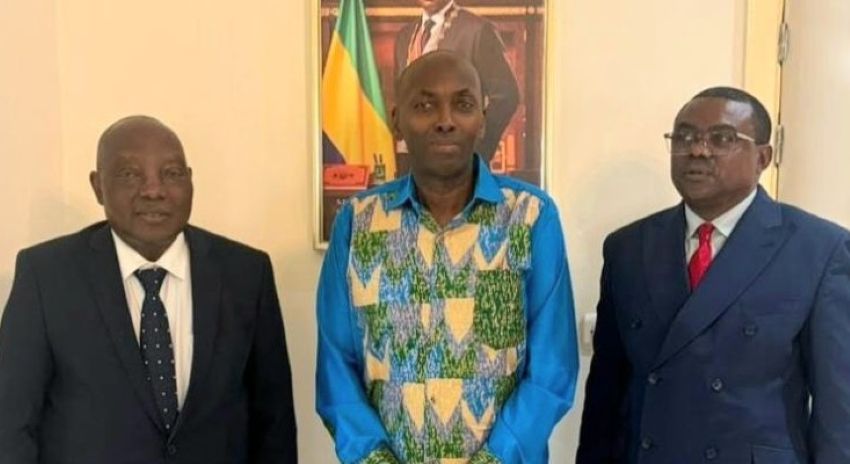 Réunion à Libreville avec la délégation du GABAC et Augustin Emane