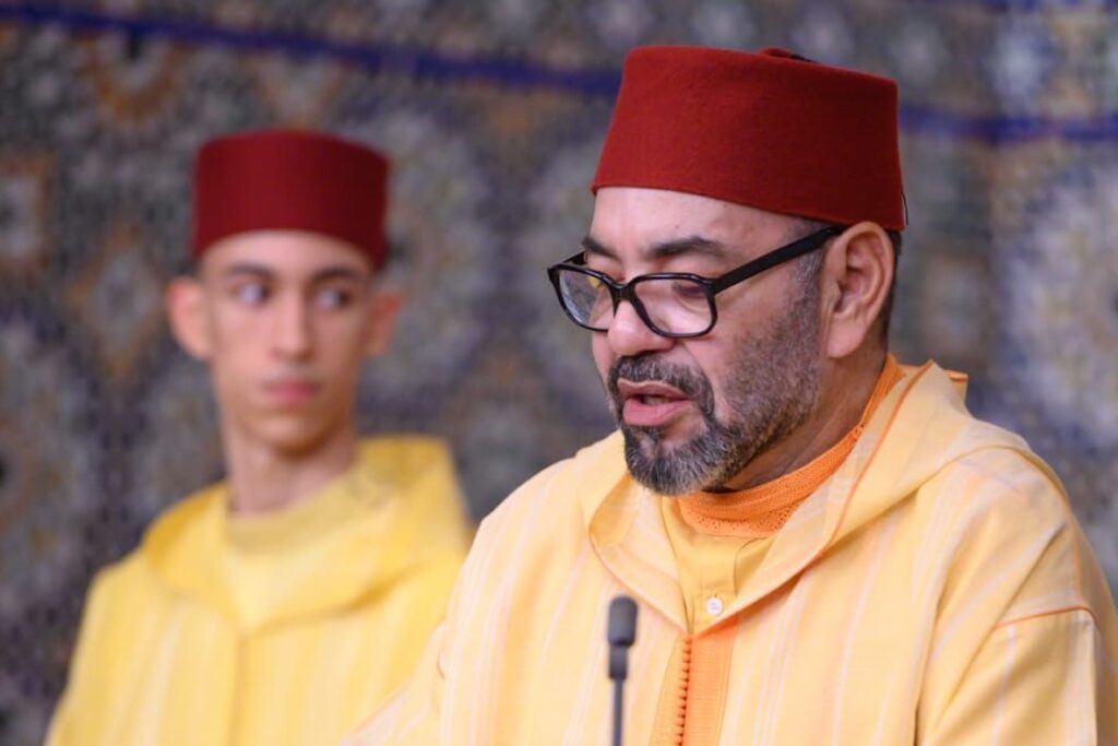 Sa Majesté le Roi Mohammed VI et le prince héritier Moulay Hassan lors d'un événement officiel