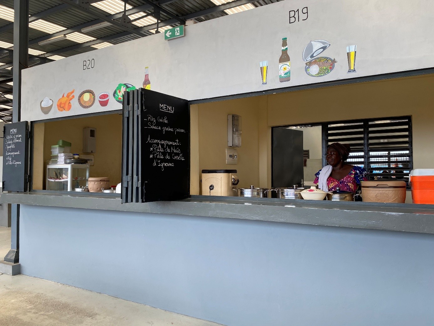 Cotonou modernise les conditions de travail des vendeurs ambulants pour plus d&rsquo;hygiène