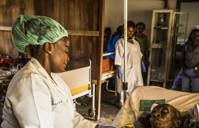 RDC : l&rsquo;épidémie d&rsquo;Ebola dépasse les 2 000 décès, un seuil historique