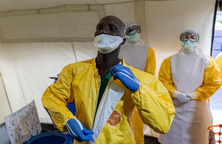 Tedros Adhanom en République démocratique du Congo face à la crise Ebola