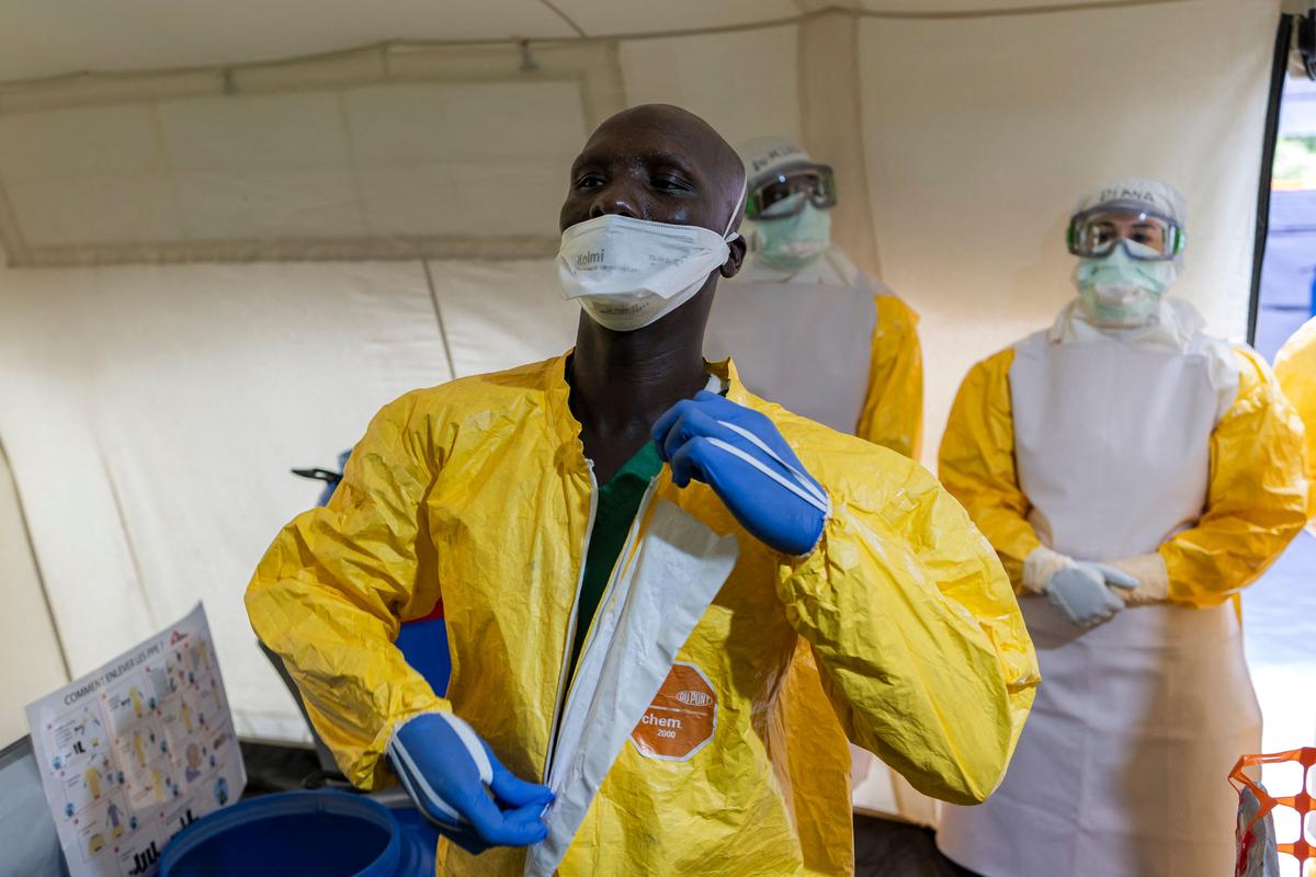 Tedros Adhanom en République démocratique du Congo face à la crise Ebola