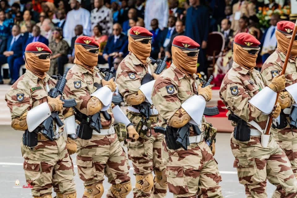 Défilé des forces spéciales de Guinée à Abidjan : une prestation saluée par la foule