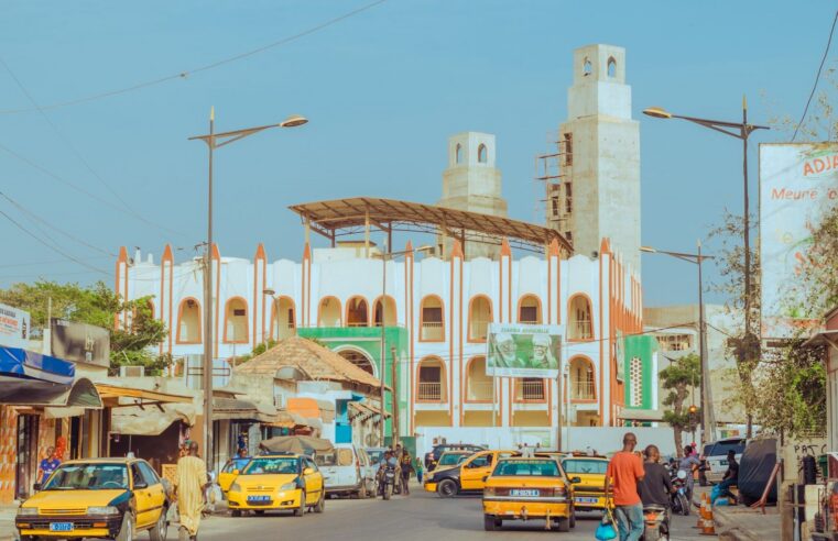 Sénégal : société civile et opposition unissent leurs voix pour façonner la future Constitution