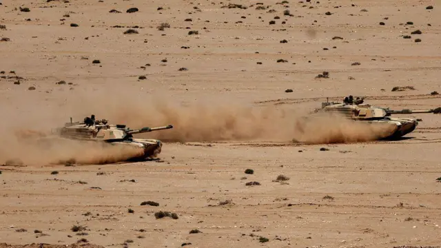 Chars militaires marocains lors d’un exercice de défense nationale