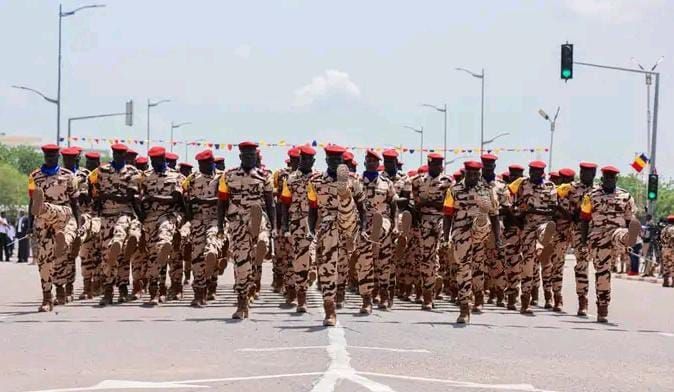 cérémonie du 11 août à N'Djamena entre défilé militaire et vie quotidienne