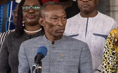 Burkina Faso : l&rsquo;ancien Premier ministre Kyélem de Tambèla bloqué dans le pays