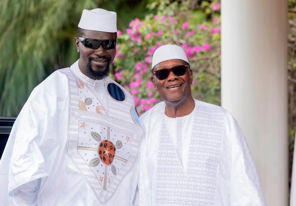 Mamadi Doumbouya de retour à Conakry après sa visite d&rsquo;État en Côte d&rsquo;Ivoire
