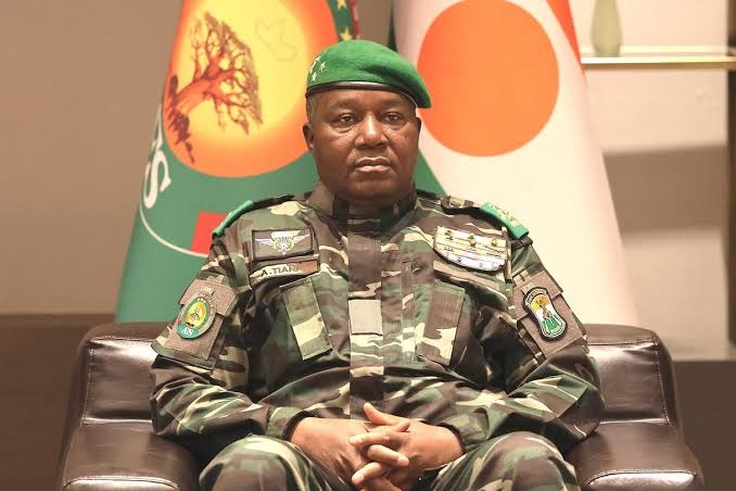 334 milliards FCFA d&rsquo;arriérés au Niger : quand l&rsquo;État fiscal plie face aux géants économiques